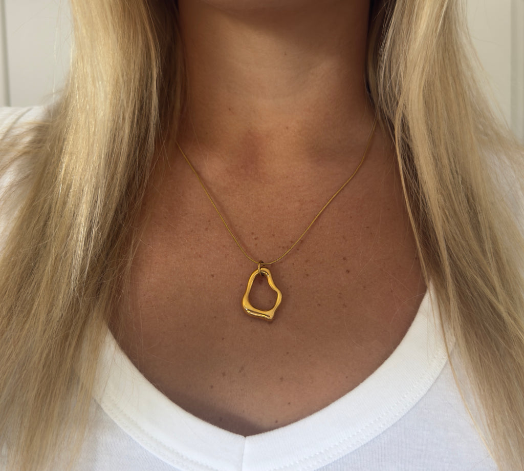 Amelia Necklace